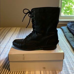 Girls size 5 Steve Madden boots